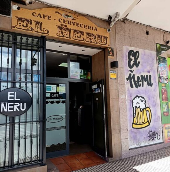 Café Cervecería El Ñeru en Posada de Llanera