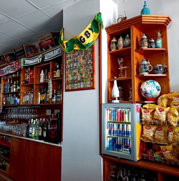 Café Cervecería El Ñeru en Posada de Llanera