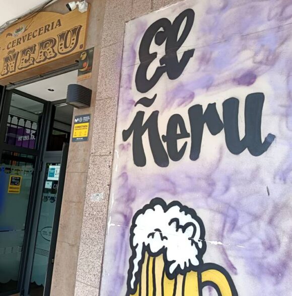 Café Cervecería El Ñeru en Posada de Llanera