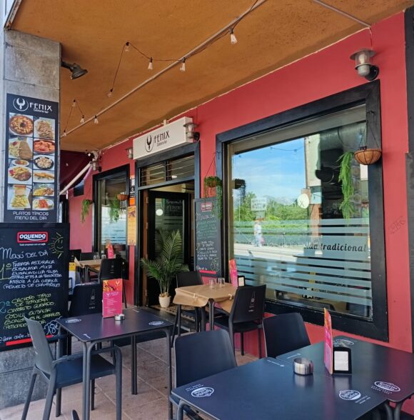 Fenix Cafetería Bar en Cangas de Onís