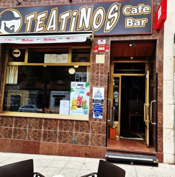Café Bar Teatinos
