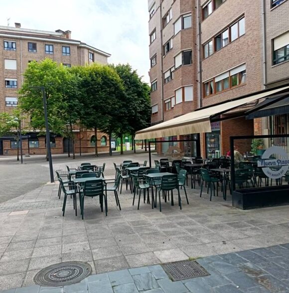 Vélez Plaza en Lugones