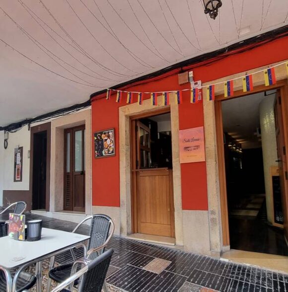 Suelo Larense Restaurante Venezolano en Avilés