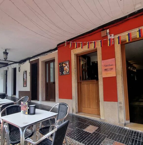 Suelo Larense Restaurante Venezolano en Avilés