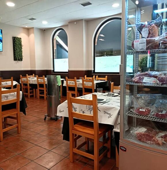 La Tayuela Sidrería Restaurante en Lugones