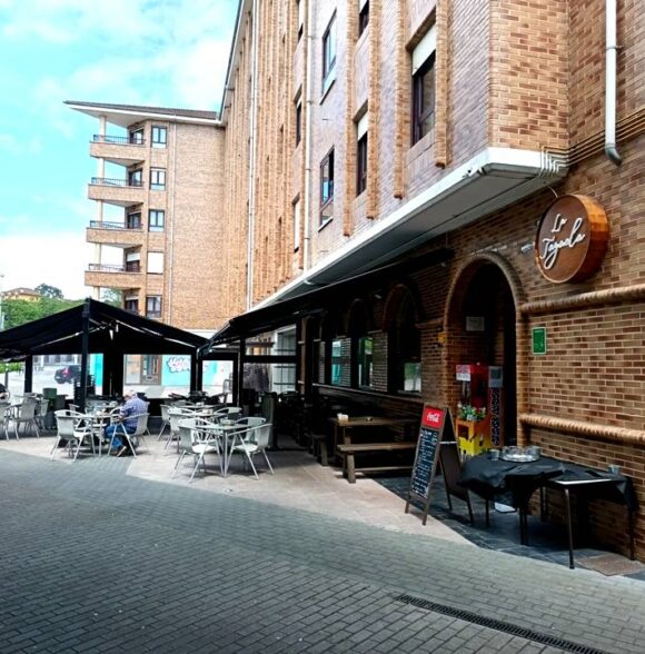 La Tayuela Sidrería Restaurante en Lugones