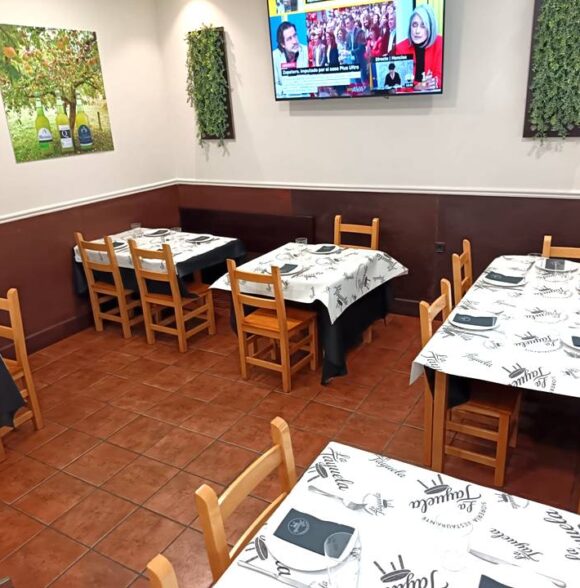 La Tayuela Sidrería Restaurante en Lugones