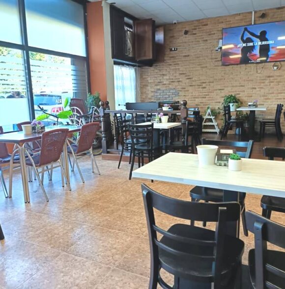 Cafetería Naila en Posada de Llanera
