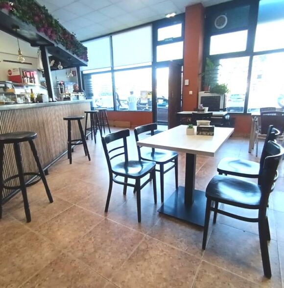 Cafetería Naila en Posada de Llanera